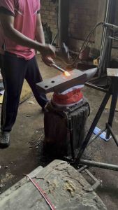 มีดกรีดยาง มีดตัดยาง ตราดวงอาทิตย์ (ด้ามกัลวาไนซ์)