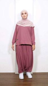 Setelan Kaos Olahraga Wanita Kaos+Rok Celana 1 Set Lengan Panjang Syari Bahan Double Super