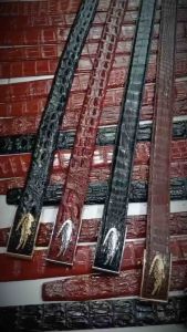 Thắt lưng da cá sấu dây liền bảng rộng 3.5 cm