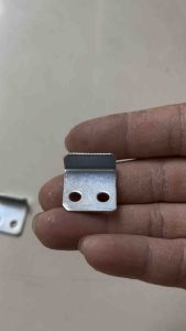 Combo 01 bịch 92 cái - Bát Chặn Khoá Cửa Tủ Dày 07mm Kích Thước 20x20x9mm M4