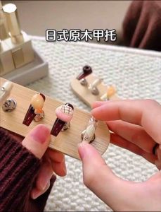 【Ready Stock🇲🇾】日式 美甲练习底座 原木极简风格 甲托金属磁铁甲片托穿戴甲工具magnetic nail tips holder practice display nail art - 109