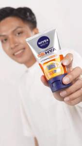 NIVEA MEN Extra Bright C&HYA Vitamin Scrub 100ml
