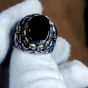 Natural Black Yemeni Agate With handmade Turkish Alpaka Ring