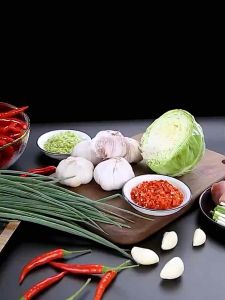 ✳️Ready Stock✳️ Garlic Chopper Manual Hand Pull Mincer Mini Food Processor 厨房小工具手动捣蒜器拉蒜器迷你手拉切蒜器蒜泥器
