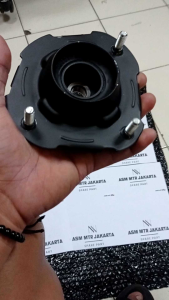SUPPORT SHOCK DEPAN TOYOTA SOLUNA ORIGINAL