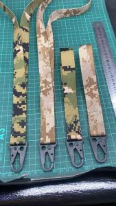 สายคล้องอุปกรณ์ต่างๆ มี2แบบ คล้องมือยาว21cm. คล้องคอยาว 46cm.  ตะขอเกี่ยวโลหะ ห้อยอุปกรณ์ต่างๆ