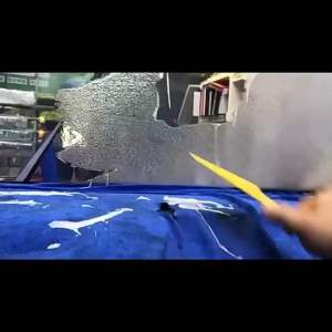 Chai xịt lột keo cũ tấm màng phim trên xe ô tô lột màng xe máy màng Film miếng dán kính đề can dán xe logo