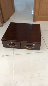 Laci Uang Tahan Lama & Kayu Jati: Pilihan Ideal Untuk Kasir Toko