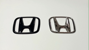 Emblem Logo Depan Grill Honda Brio Mobilio BRV Facelift Original Kode 110