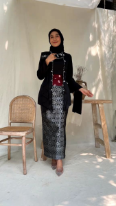 Baju batik couple kebaya warna hitam terbaru