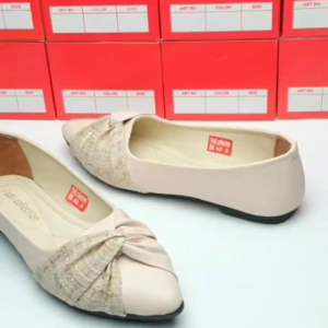 Flat shoes wanita