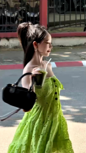 G. มินิเดรสผ้าลูกไม้cottonฉลุ ดีเทลเกาะอก เล่นเชิงช่วงชายกระโปรง ด้านหลังสม็อค ต้อนรับช่วงซัมเมอร์อากาศร้อนๆได้ดีเลยค่าา