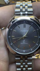Đồng hồ nam hiệu ASSEDE RADIO CONTROLED SOLAR thuộc MARUMANsize 41mm mặt xám 3 cốt chỉnhpin năng lượng khỏe  đáy xoáy chống nướcdây thép linh kiện siêu đẹp dài 18cm