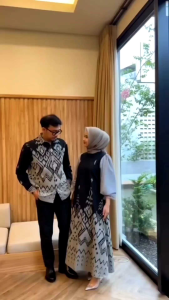 Desain Gamis Couple & Baju Tenun untuk Acara Formal