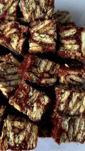Eggless Velvet Berry Batik Cake 500gm