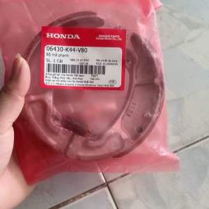Má phanh sau (bố thắng) CLICK 110 Air Blade 110/125 Lead 110 SCR Vision SH MODE chính hãng Honda (06430K44V80)