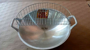 saringan minyak goreng/ tirisan minyak/ tatakan gorengan