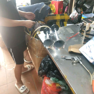 Còi hơi -kèn hơi 2 loa inox ô tô 12v - 24v cho xe có bình hơi12v 24v