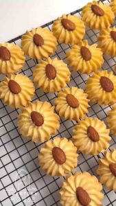Sunflower Butter Cookies Set : เซตคุกกี้เนยสด ทานตะวัน