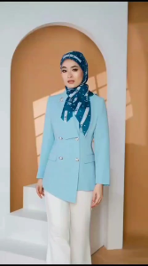 Emmeline Scarf Arrafi Jilbab hijab kerudung wanita dewasa segiempat motif garis daily simple mewah terbaru new terlaris terkini modern kekinian murah viral 2024 adem mudah di bentuk cantik bahan voal exclusive cantik bayar ditempat COD gratis ongkir