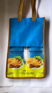 Tas plastik daur ulang. Tas dari plastik minyak bekas
