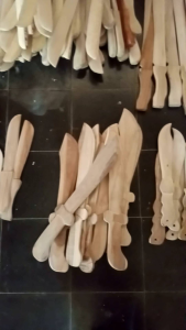 Belati lubang kayu jati peraga bela diri/miniatur belati lubang PSHT