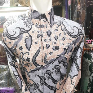 Kemeja Batik Pria Lengan Panjang Katun ADRM