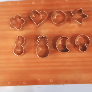 Cetakan kue putri salju ring cutter 1set 8pcs