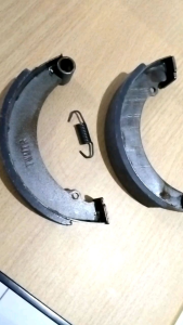 Kampas Rem Bekakang Ukuran 18cm/180 Brake Shoe Asbestos free/ kampas Rem 180 (27A)utk motor roda tiga