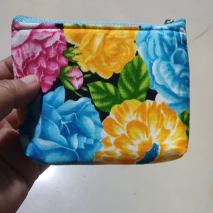 กระเป๋าใส่เหรียญ แบรนด์ AOYNET ของชำร่วย ขนาด 10*12 ซม. ใส่แบงค์แบบพับได้ นำไปแจกเป็นของชำร่วยได้ กดสั่งซื้อขั้นต่ำ 2 ใบ