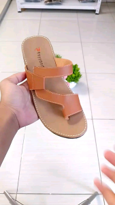 Sandal Wanita Kekinian & Jepit Jempol Luvia