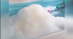 Bubble Bath สบู่ทำฟองอ่างอาบน้ำ สระเป่าลม" - สบู่ทำฟองอ่างอาบน้ำ สระเป่าลม