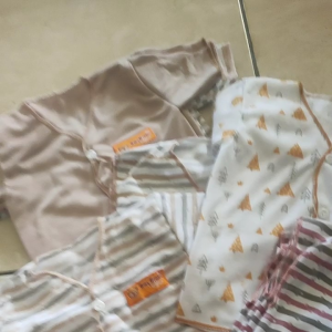 Baju Bayi Kiloan Campur: Memilih Warna untuk Bayi Cewe atau Cowo
