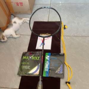 RAKET BADMINTON MAXBOLT BLACK WOVEN LIMITED EDITION