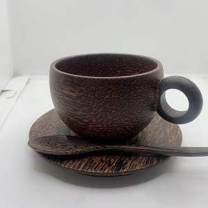 เครื่องมือ ถ้วยกาแฟไม้ตาลสีธรรมชาติแบบเรียบ 1 ชุด พร้อมช้อนและที่รองแก้ว