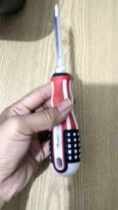 Obeng Murah Bolak Balik Amerika 4 inch: Pilihan Ideal Obeng Serbaguna Gagang Karet