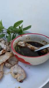 น้ำจิ้มแจ่ว สูตร มะขามแท้เข้มข้น หอมข้าวคั่ว 300ml