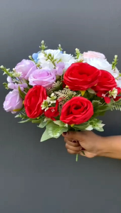 Bunga Mawar Kerajinan: Desain Elegan & Tahan Lama