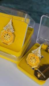 เข็มครองราช๖๐ปี และ เข็ม๘๔ปี (พร้อมกล่อง)