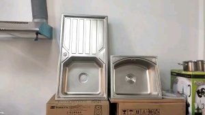 อ่างล้างจาน 1 หลุม สแตนเลสหนา 1 มิล ลึก 22 ซม.สะดือตะกร้า