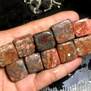 Batu Leopard Jasper Alami: Lempengan, Bahan, & Bongkahan Natural