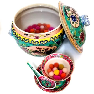 Beautiful Green Turquoise Peranakan Nonya Nyonya Kamcheng