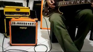 Ampli Gitar 7inch Suara Mantap Spek Lengkap Bonus Kabel Jek