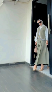 Febi Set Rok: Pilihan Elegan untuk Gaya Modern