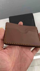 3UP Dompet Kartu Kulit: Dompet Kulit Minimalis & Tahan Lama