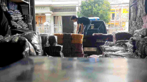 SWEATER HOODIE POLOS JAKET SWEATER HOODIE PRIA