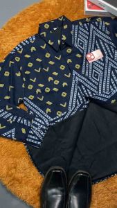 Amaira Batik Motif PIRAMID NAVY Kemeja Batik Pria Slimfit Bahan Katun Lapis Furing Lengan Panjang