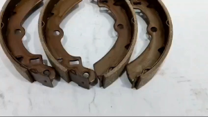 BRAKE SHOE FUTURA T120SS KAMPAS REM BELAKANG FUTURA T120SS 53200-B77501