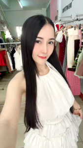 เซท2ชิ้น เสื้อ ผูกหลังผ้านิ่มใส่สบาย มาคู่กับกระโปรงขนมชั้นสั้น ดีไซน์ชุดหรูหรา น่ารัก