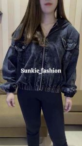 JAKET JEANS JUMBO POLOS BAHAN JEANS PREMIUM (LEMBUT) DIJAMIN BAHAN BAGUS DAN JUMBO (KETERANGAN LD ADA DI FOTO)